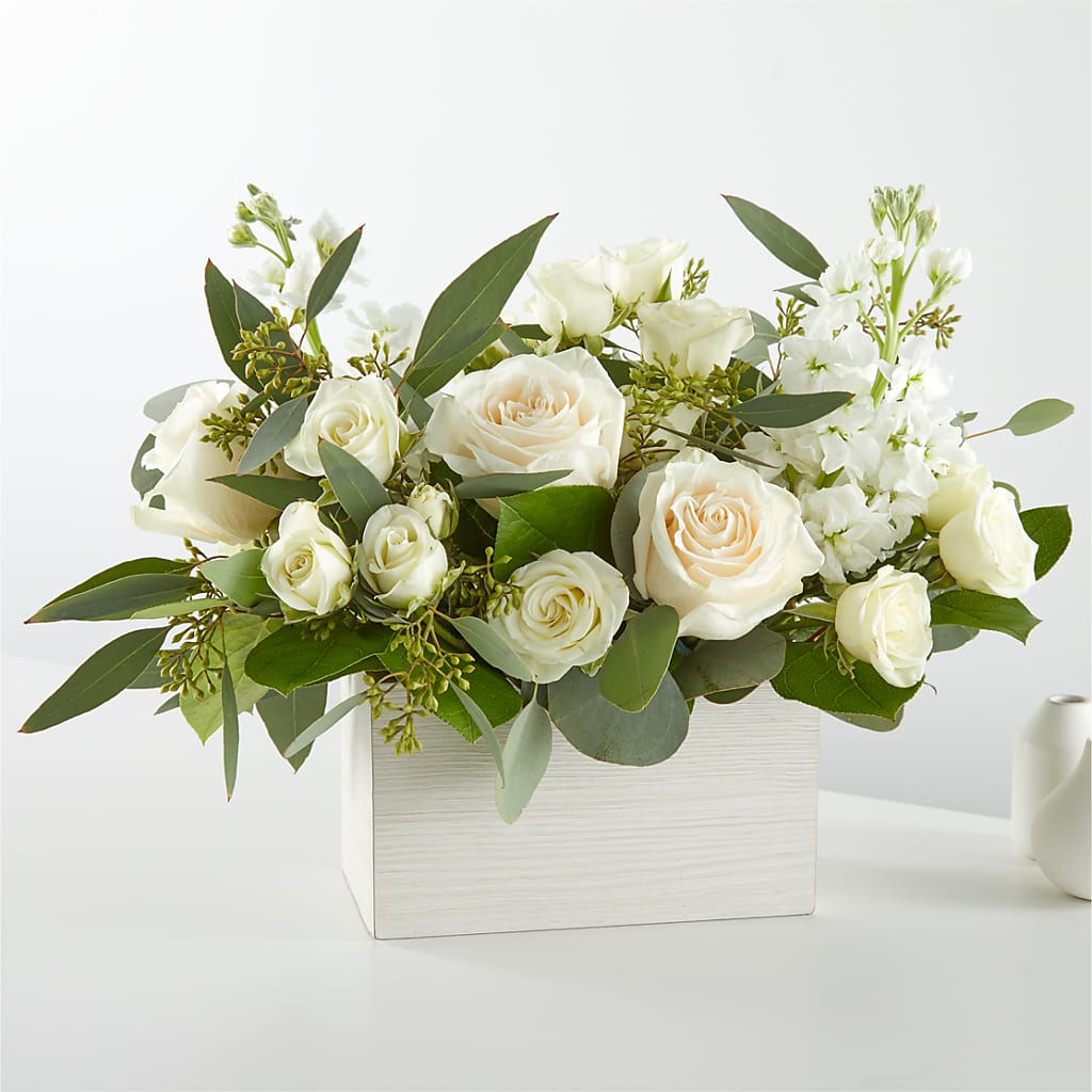 Fresh Linen Box Bouquet – Floreria Mexico #3, Torrance CA