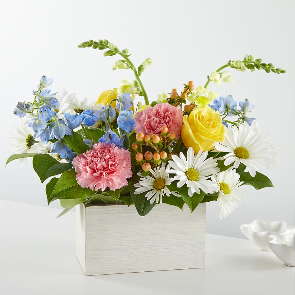 Sun Salutation Box Bouquet – Floreria Mexico #3, Torrance CA