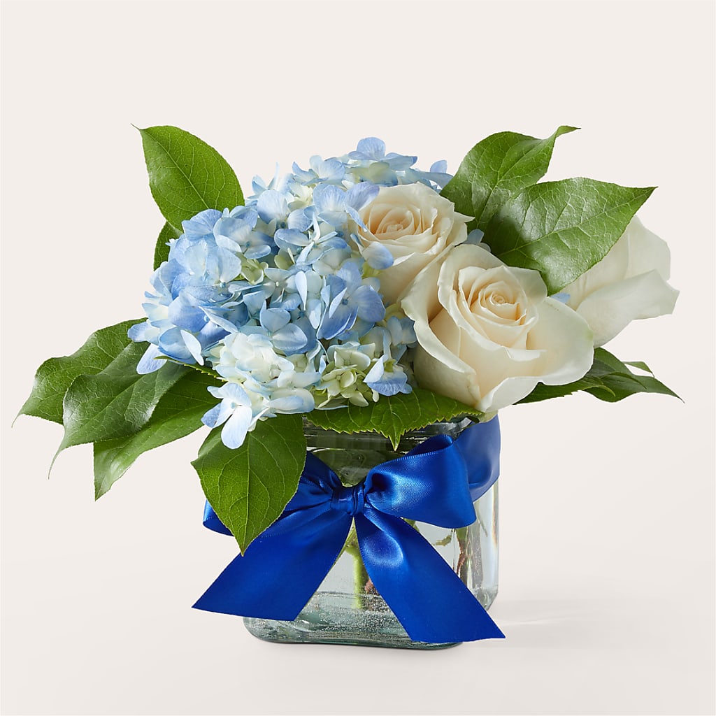 Sky Blue Delight Bouquet – Floreria Mexico #3, Torrance CA