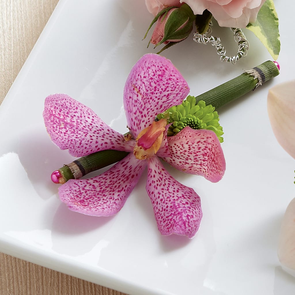 Pink Mokara Boutonniere – Floreria Mexico #3, Torrance CA
