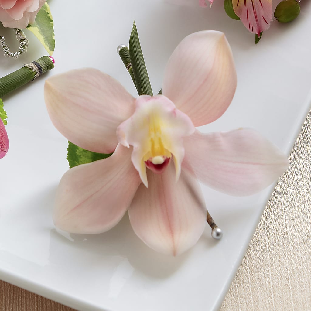 Pink Cymbidium Boutonniere – Floreria Mexico #3, Torrance CA