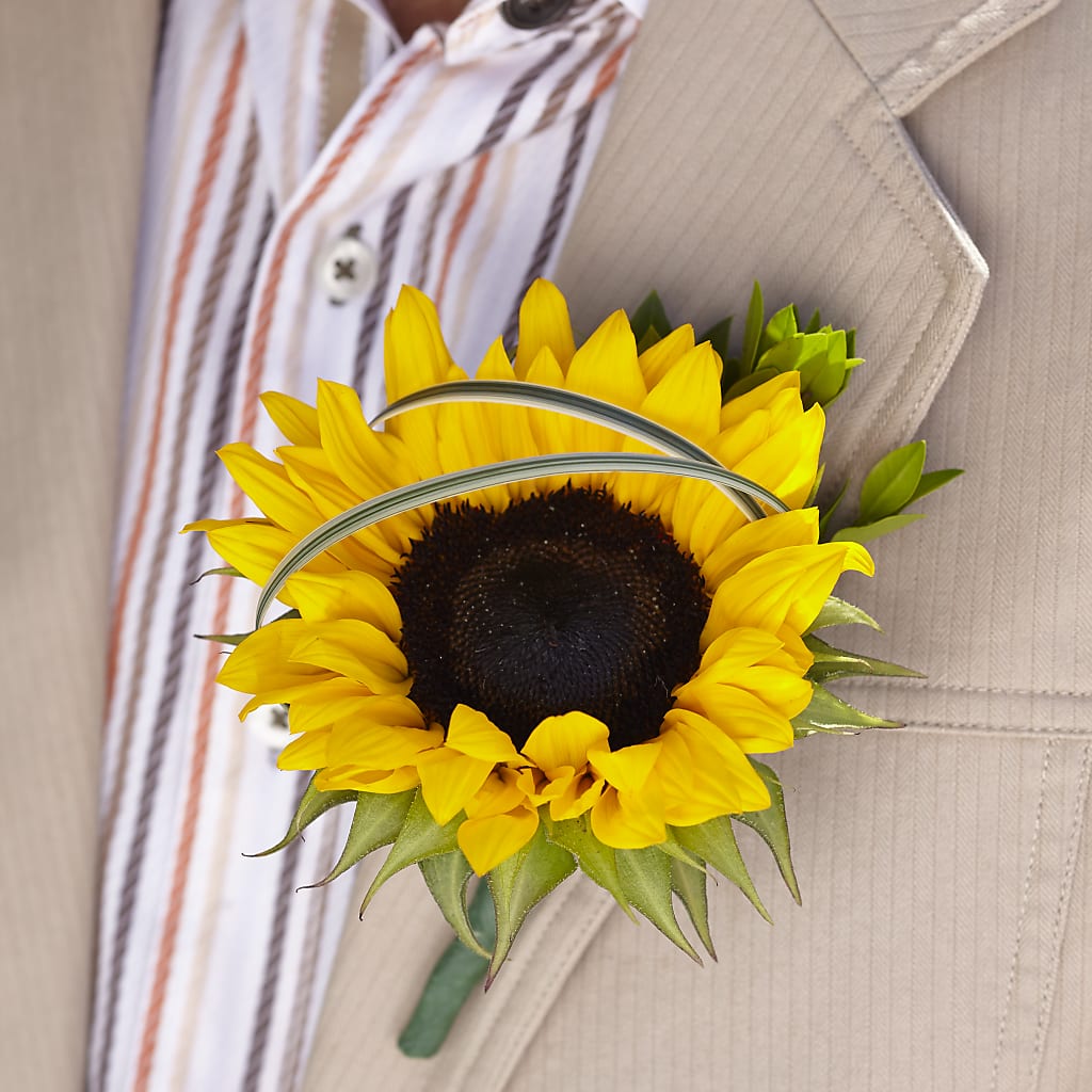 Free Spirit Boutonniere – Floreria Mexico #3, Torrance CA