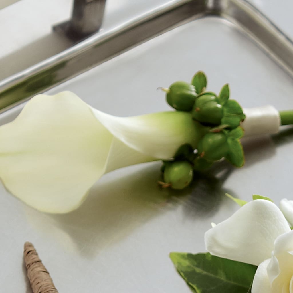White Calla Boutonniere – Floreria Mexico #3, Torrance CA