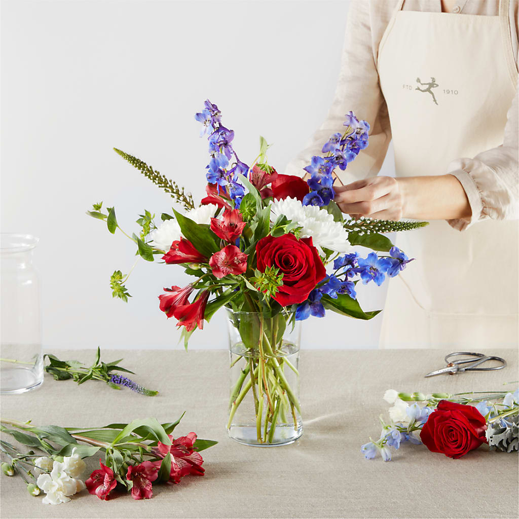 Star Spangled - A Florist Original –  Floreria Mexico #3, Torrance CA