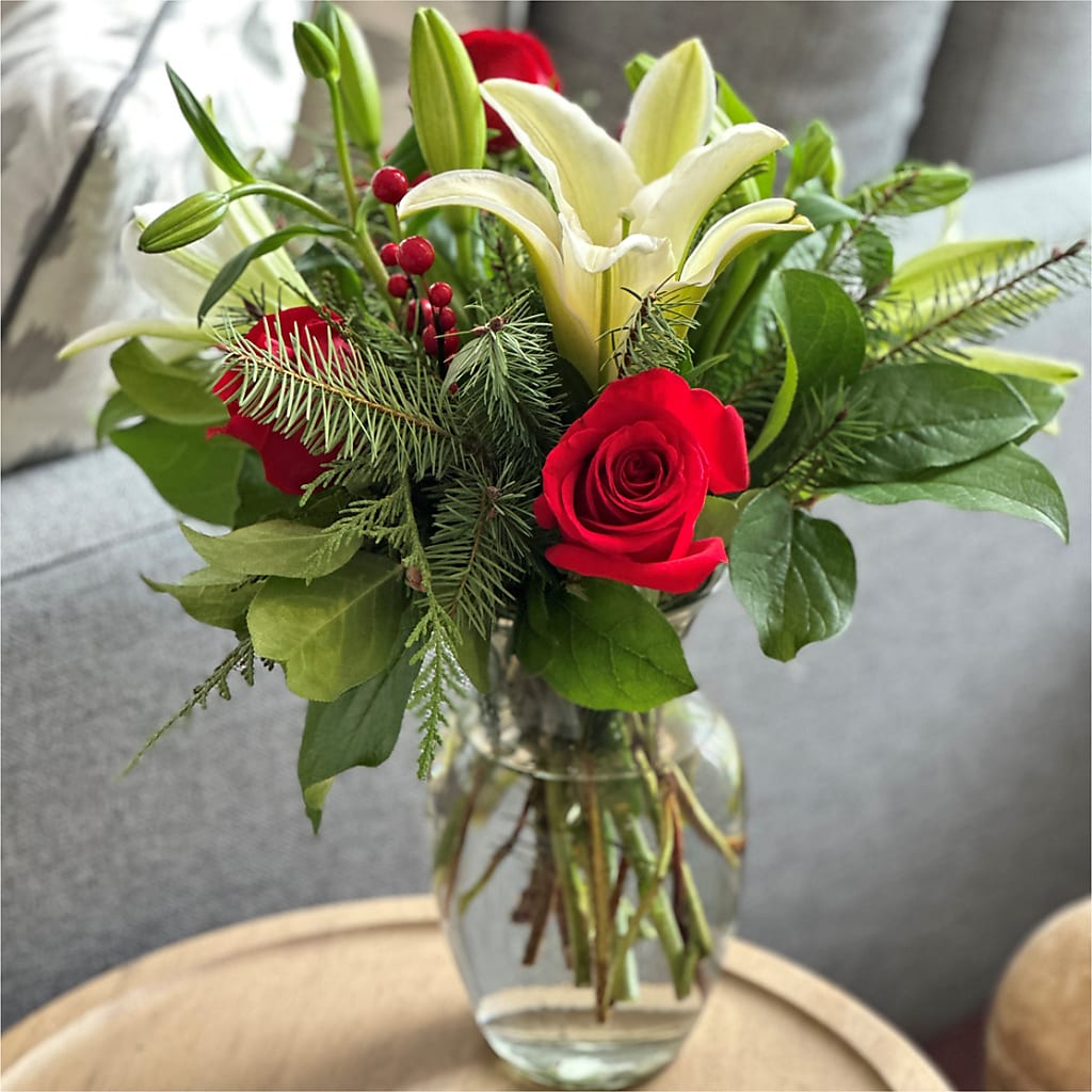 Sparkling Snowflakes Bouquet –  Floreria Mexico #3, Torrance CA