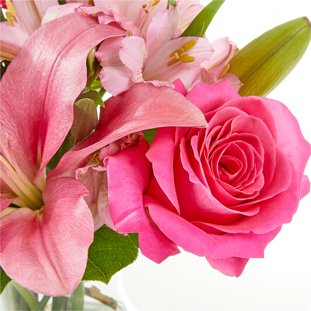 Lots of Love Bouquet –  Floreria Mexico #3, Torrance CA